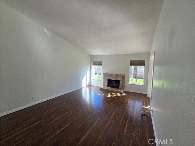 Foto del edificio - 22622 Rockford Dr