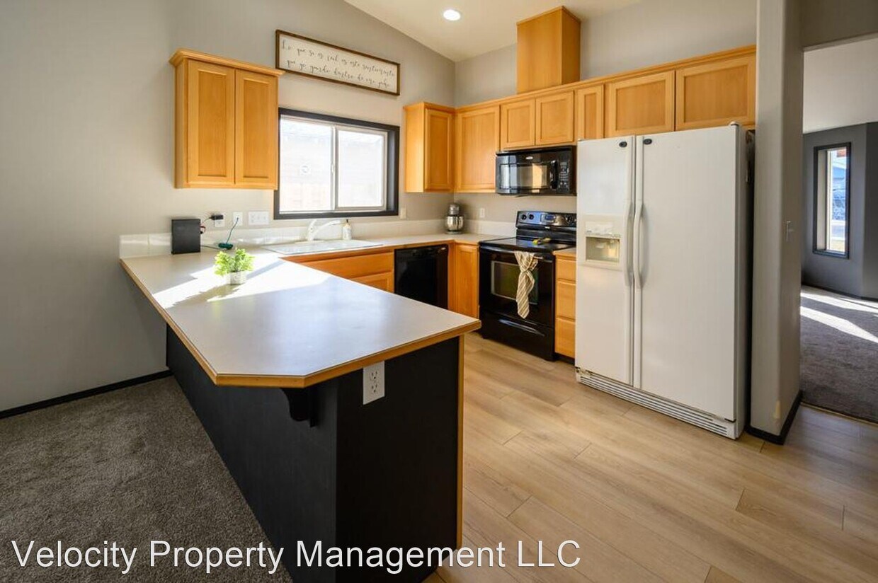 3 br, 2 bath House 629 E D St. House Rental in Culver, OR