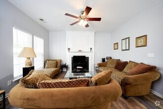 Building Photo - 16100 Sunninghill Park Rd