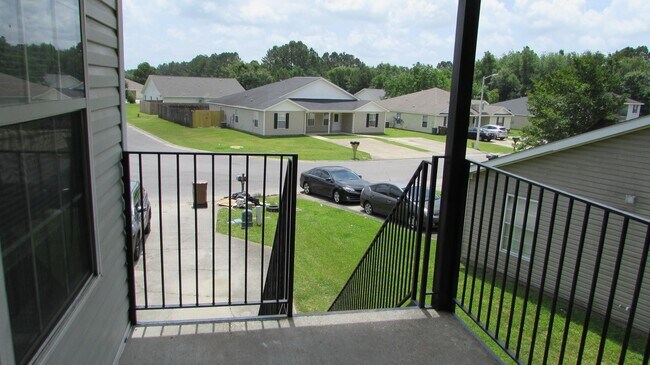Foto del edificio - 15135 Deer Creek Dr