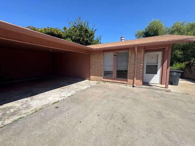 Foto del edificio - 2210 Wheeler Ave