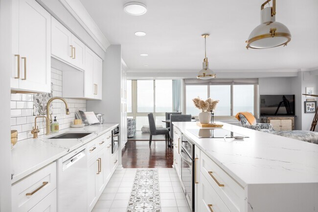 Foto del edificio - 12520 Edgewater Dr