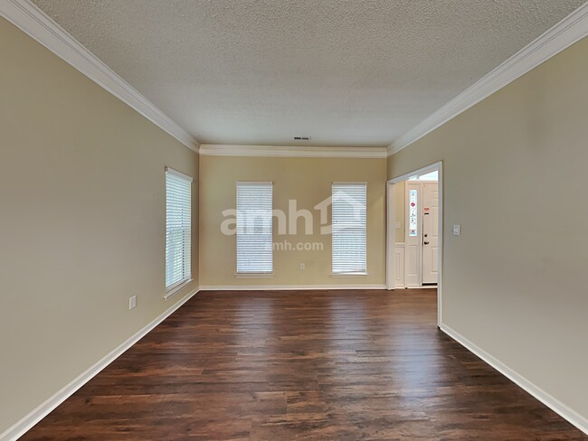 Building Photo - 4504 Bellmore Ct