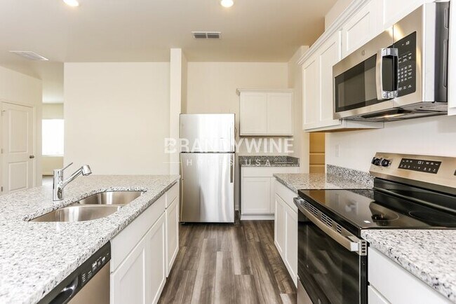 Building Photo - 93 Rowlett Pl