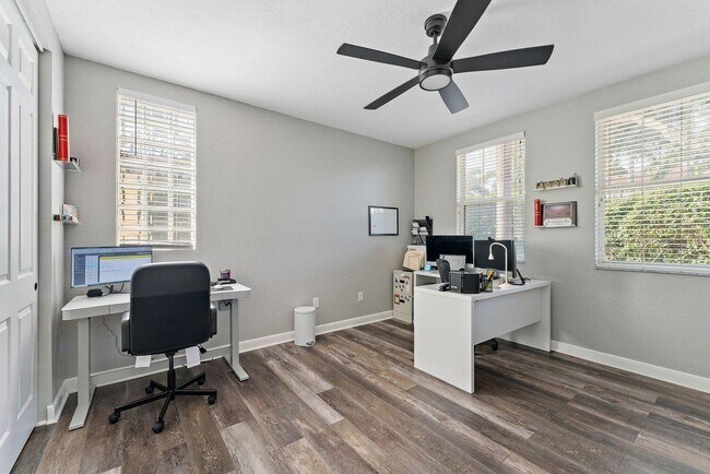 Foto del edificio - 500 Pacific Grove Dr