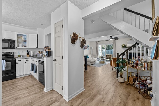 Photo - 1258 Maple Shade Ln House