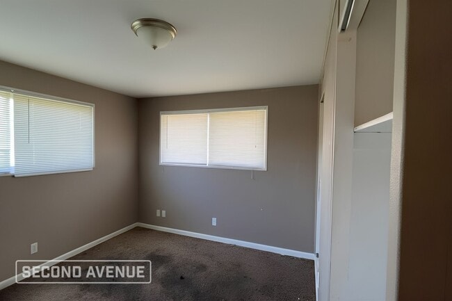 Building Photo - 9743 Edgefield Dr