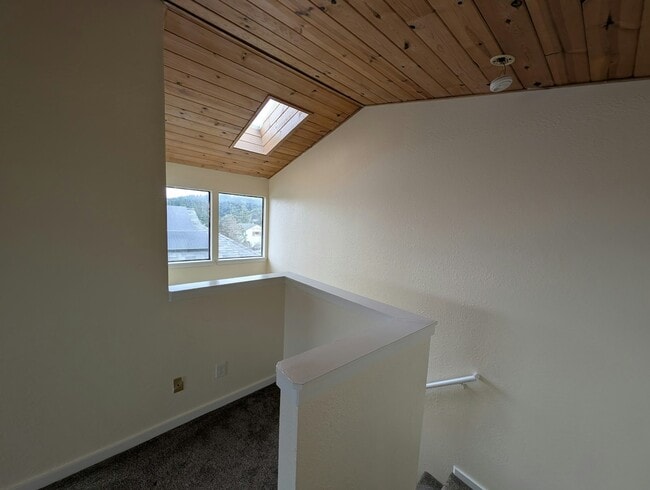Building Photo - 1480 G St
