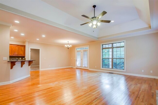 Building Photo - 239 Chippewa Dr
