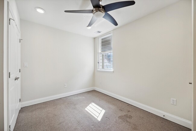 Photo - 1823 N Bouvier St Apartment