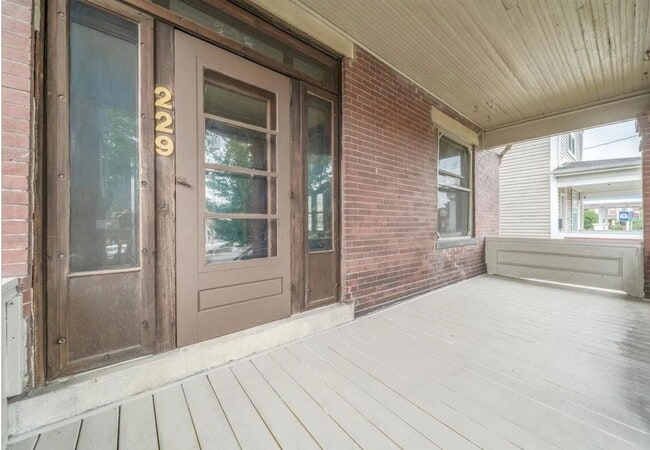 Foto del edificio - Incredible 6 Bedroom Home OSU Campus – Ren...