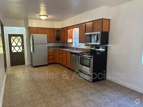 Building Photo - 938 Bel Mar Dr