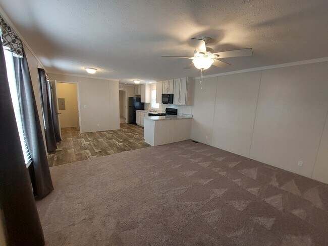 Building Photo - 107 Delta Dawn Dr