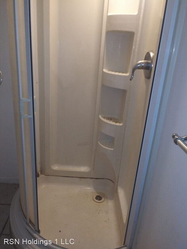 Foto del edificio - 2 br, 1 bath House - 19708 FAIRWAY AVE
