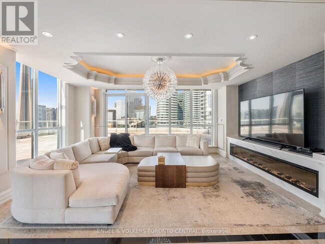 Building Photo - 208 Queens Quay W