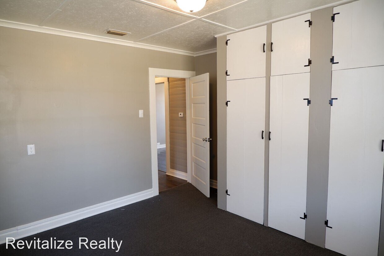 Building Photo - 2 br, 2 bath House - 653 N Carolina St