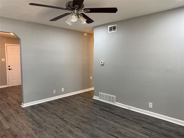 Foto del edificio - 2504 Normont Cir
