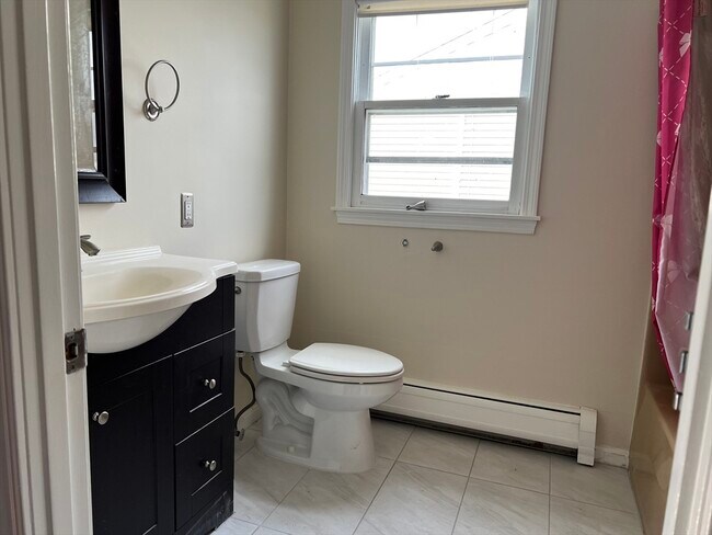 Foto del edificio - 32 Jennifer Ln