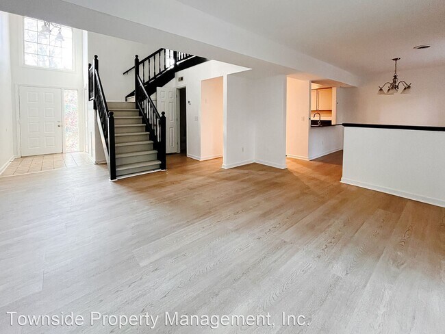 Foto del edificio - 3 br, 2.5 bath House - 1003 Evergreen Way
