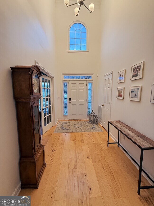 Foto del edificio - 109 Holly Springs Dr