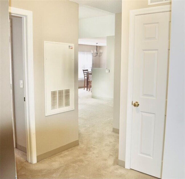 90 Mill St Unit 301, Woonsocket, RI 02895 Condo for Rent in