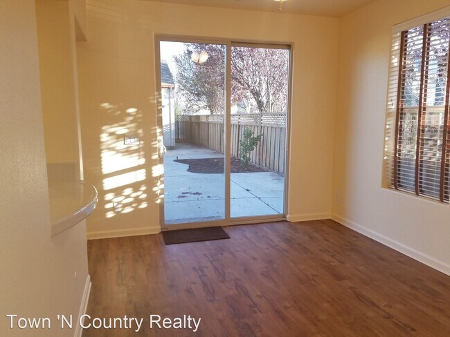 Building Photo - 3 br, 2.5 bath House - 351 Soberanes Street