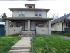 Building Photo - 319 W 40th St
