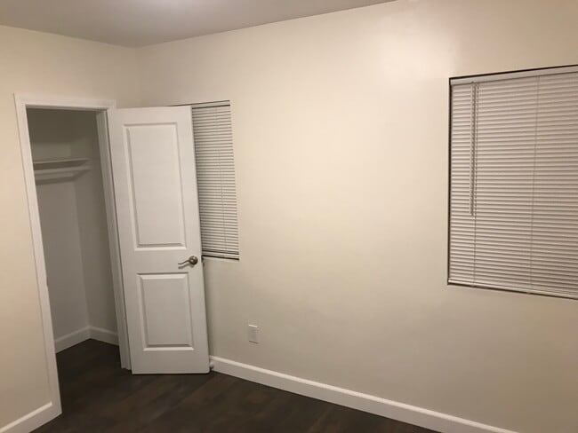 Building Photo - 3209 W 153rd St