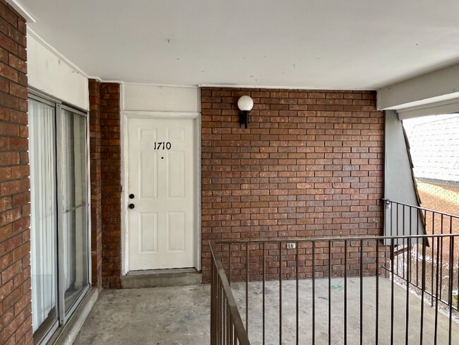 Foto del edificio - 1710 Hickory Ln