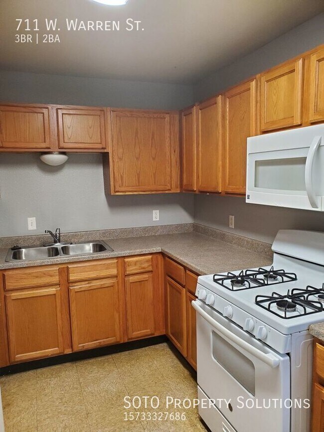 Building Photo - 3 BD / 2 BA