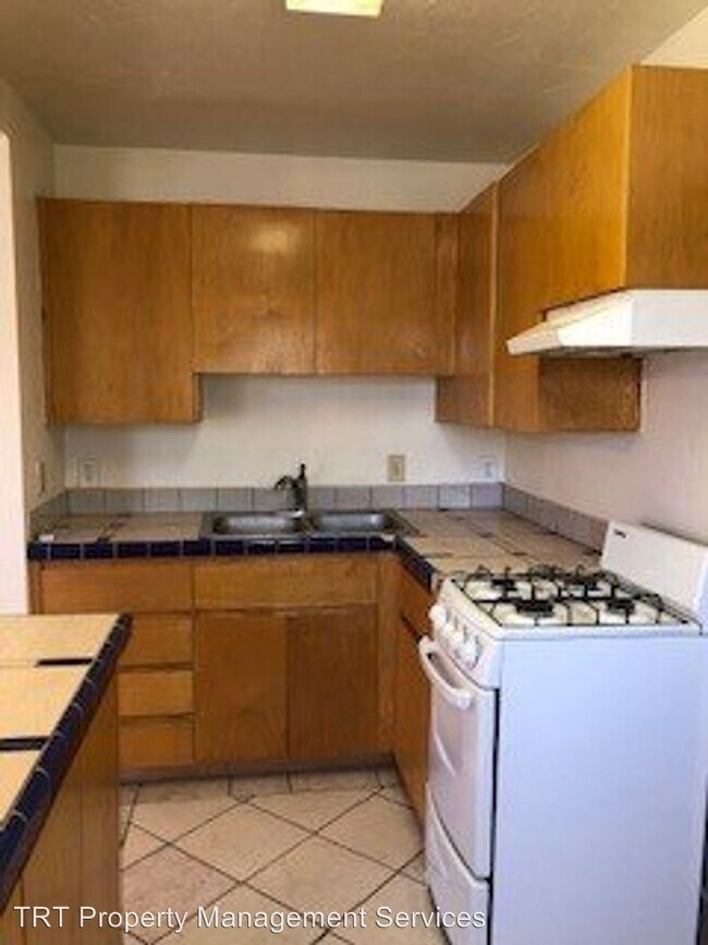 Foto del edificio - 725 E 10th St
