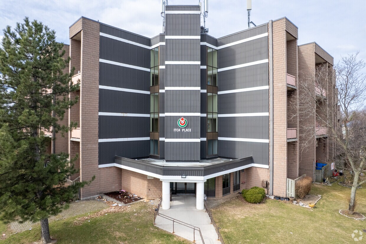 Photo principale - 1220 Upper Wentworth St