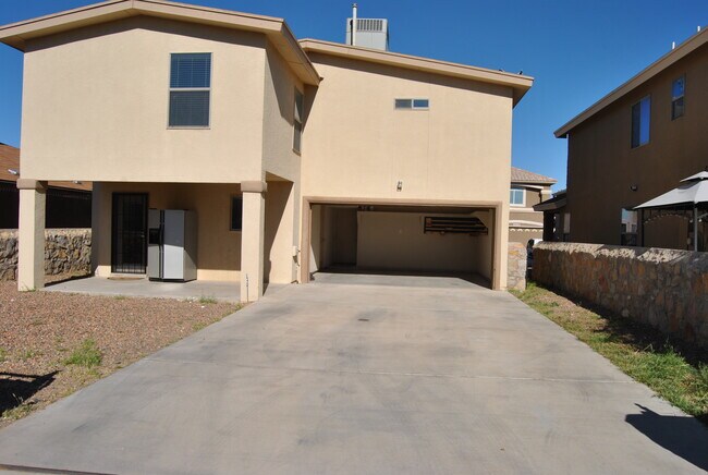 Foto del edificio - 4029 Hueco Land Ln