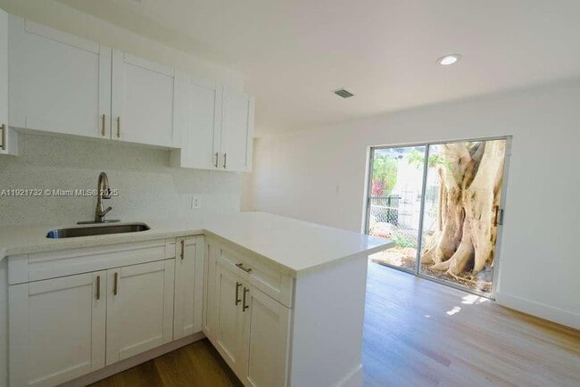 Foto del edificio - 11316 Peachtree Dr