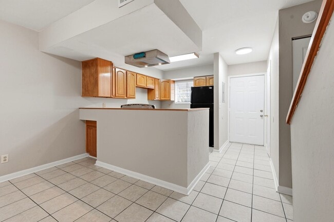 Building Photo - 4411 SW 34th St