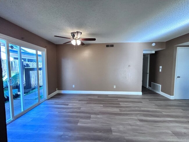 Building Photo - 9137-9139 Tuolumne Drive