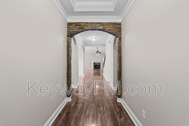 Building Photo - 716 Herrington Dr