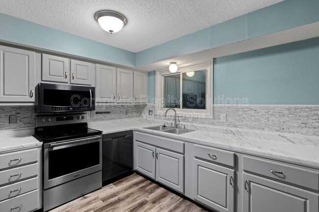 Foto del edificio - 26 Timberbrook Dr