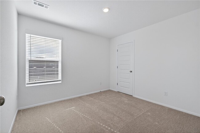 Building Photo - 6802 SW Dignity Ave