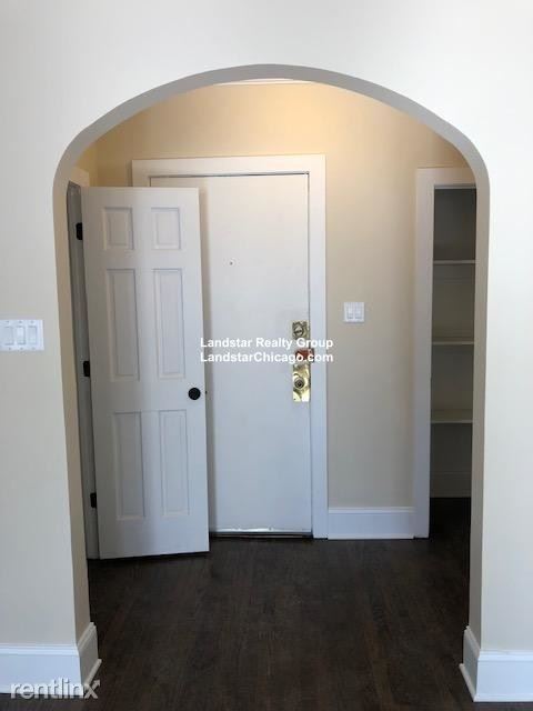 Foto del edificio - 1360 E 52nd St
