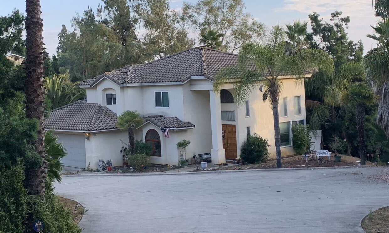 Foto principal - 10915 Sunray Pl