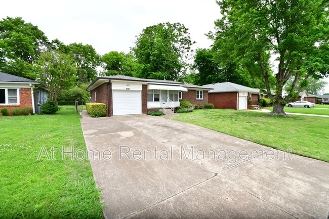 Foto del edificio - 3707 E 29th St