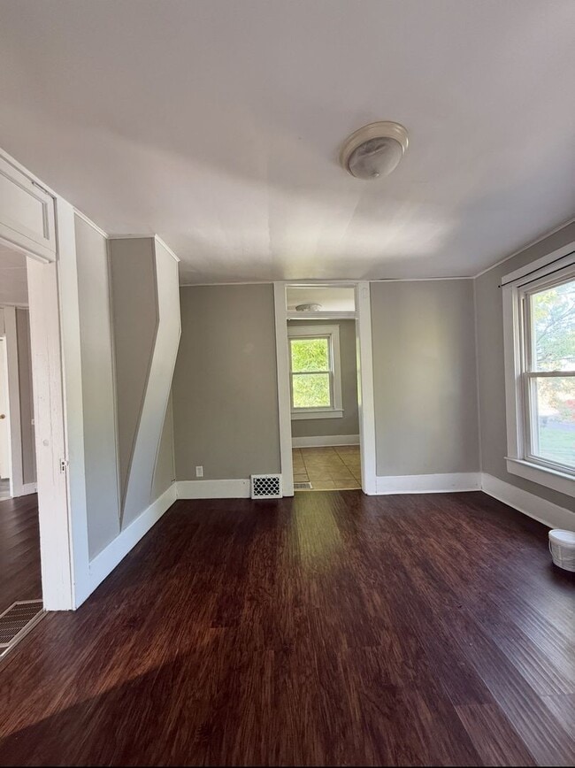 Foto del edificio - Upstairs 2 Bedroom 1 Bath