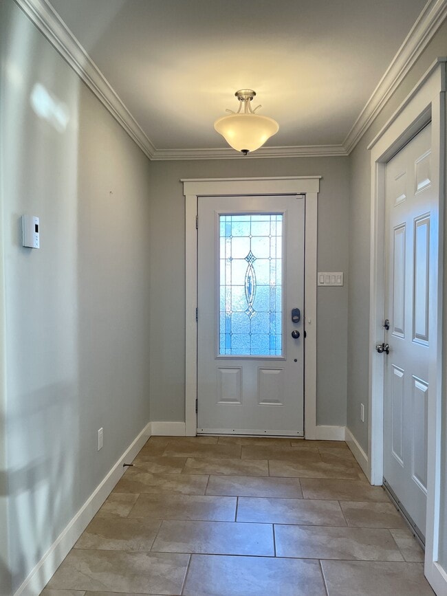 Building Photo - 16 Bridgeport St