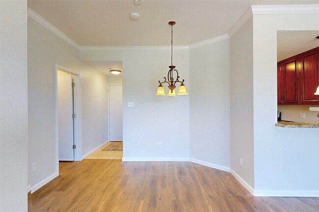 Foto del edificio - 793 Davis Rd