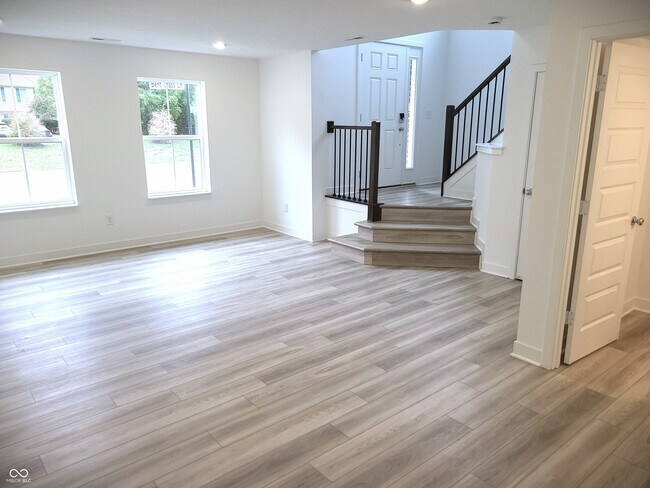 Building Photo - 13721 Gatsby Dr