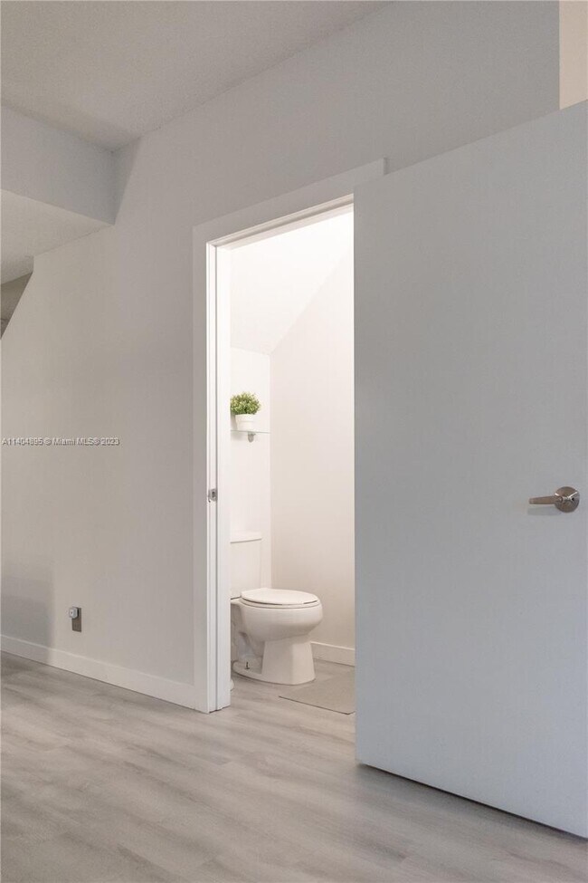 Building Photo - 55 Truman Dr