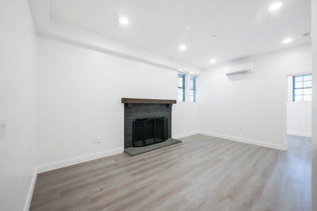 Foto del edificio - 126 Adelaide Ave