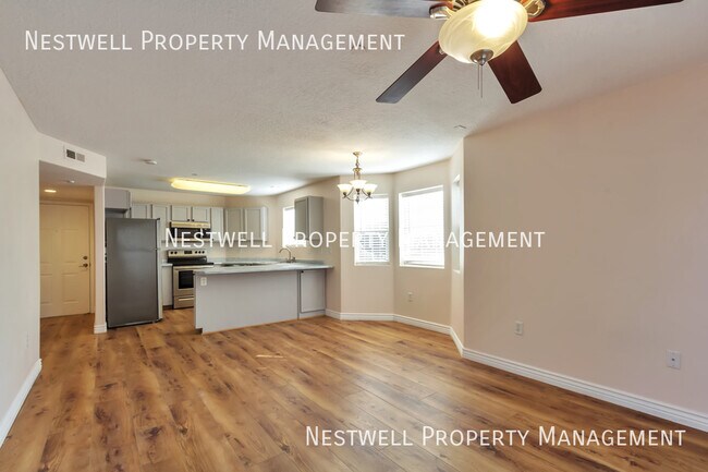 Building Photo - 1419 W Rutherford Ave