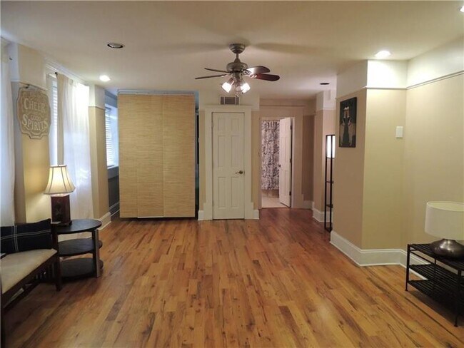 Foto del edificio - 259 14th St NE